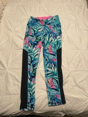Lilly Pulitzer Teal Blue Pink Tropical Print Leggings with Black Side Panels